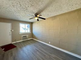 featured image of 1018 W Lexington Ave #4