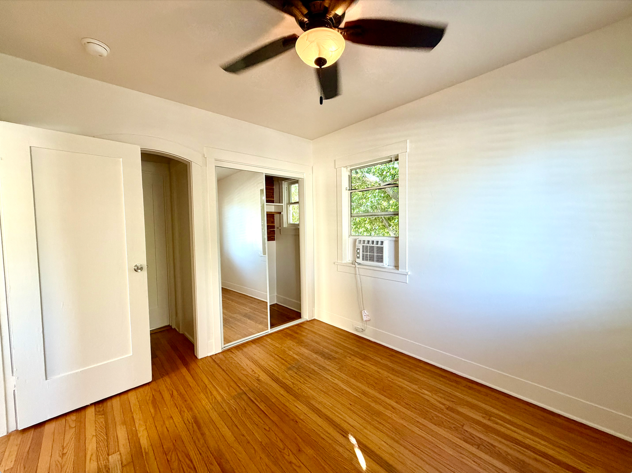1325 Laguna St - Photo 7 of 13