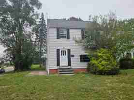 18701 Maple Heights Blvd - Photo 1 of 1