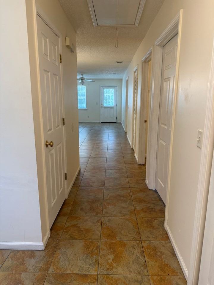 151 Winter Chase Ln - Photo 2 of 17