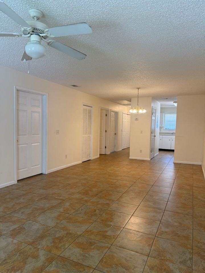 151 Winter Chase Ln - Photo 7 of 17