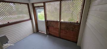 featured image of 2220 Eagle St