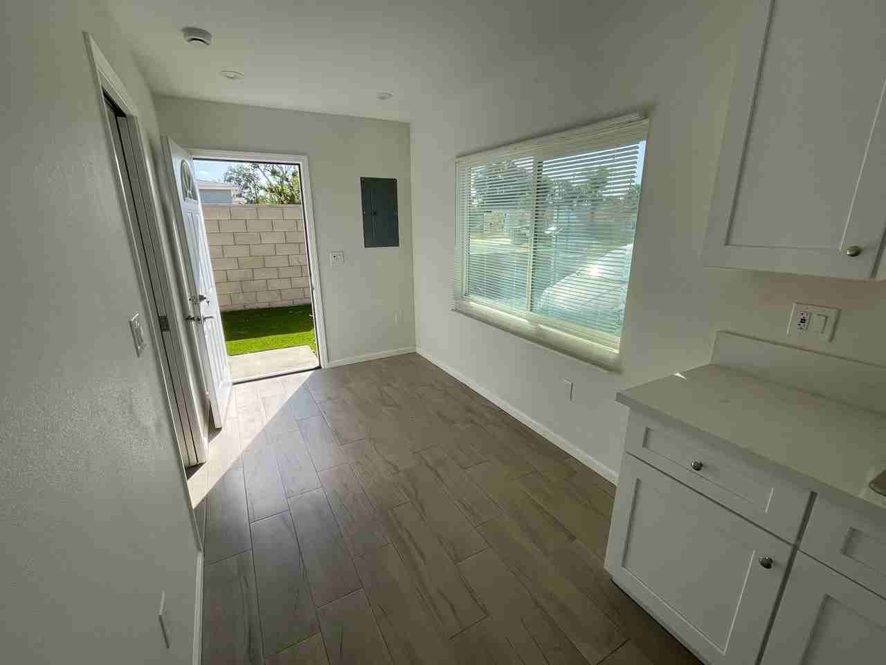 24268 Virginia Ln - Photo 5 of 9
