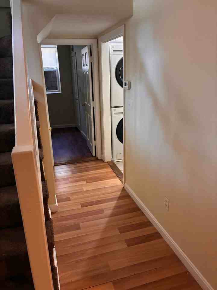 16 Braemore Rd - Photo 3 of 12