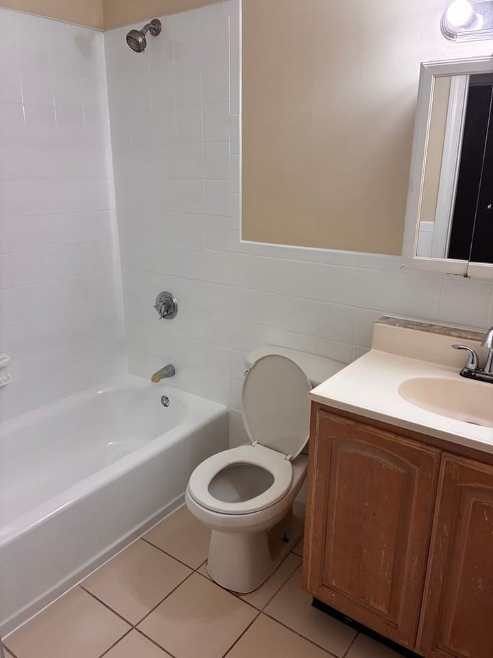 16 Braemore Rd - Photo 4 of 12