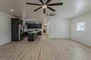 featured image of 1625 E 8th St