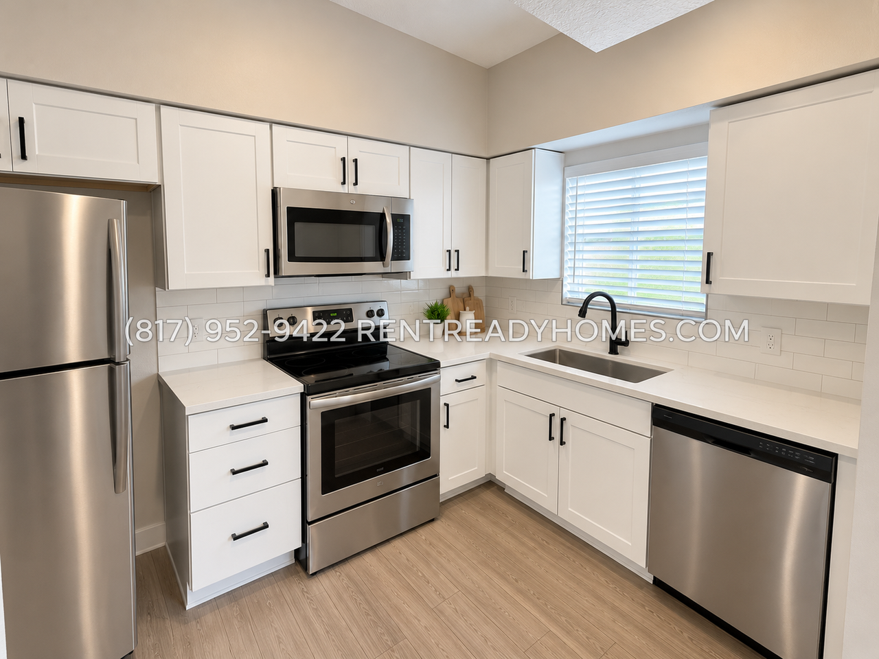 12300 Brookglade Cir - Photo 2 of 8