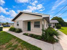 featured image of 275 25th St Sw #A