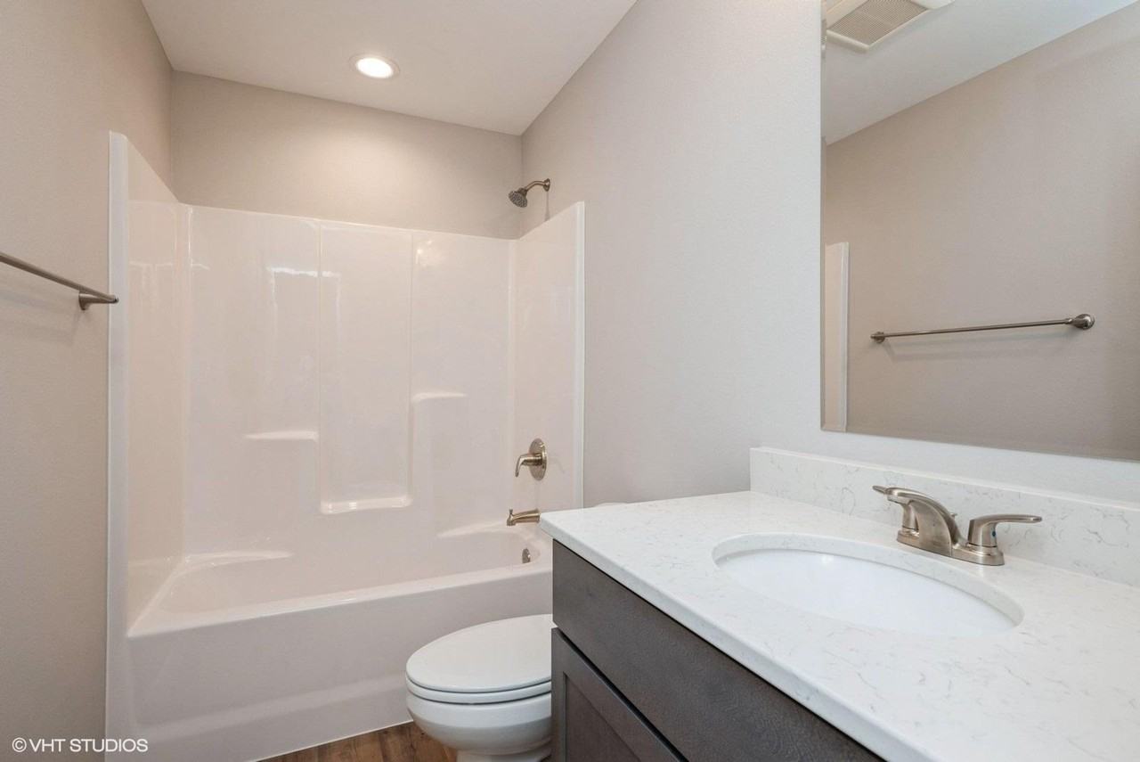 Rookwood Commons 2815 - Photo 4 of 27