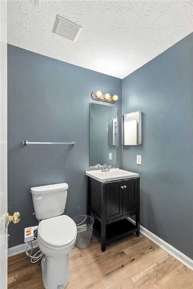 1094 Chinook St - Photo 7 of 12