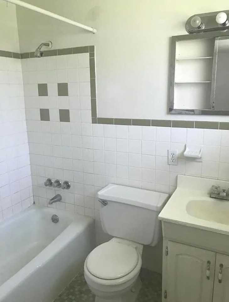 1901 Ne 50th St - Photo 4 of 4