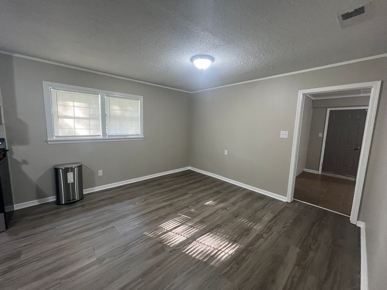 3502 Willow Ln - Photo 7 of 23