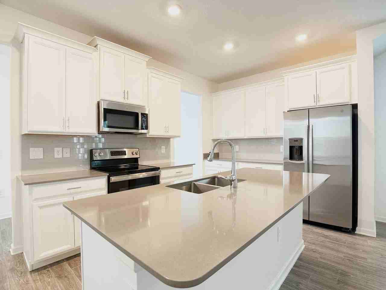 1652 Cross Prairie Pkwy - Photo 3 of 41
