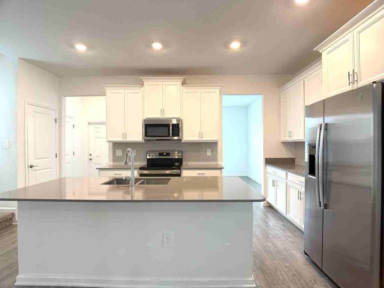 1652 Cross Prairie Pkwy - Photo 4 of 41