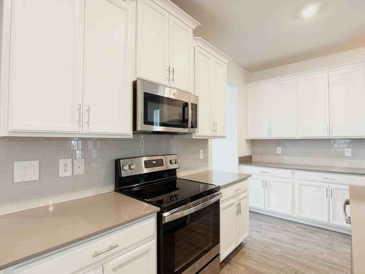 1652 Cross Prairie Pkwy - Photo 5 of 41