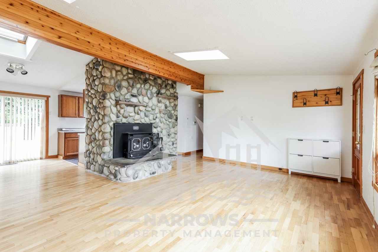 28821 18th Ave S - Photo 2 of 20
