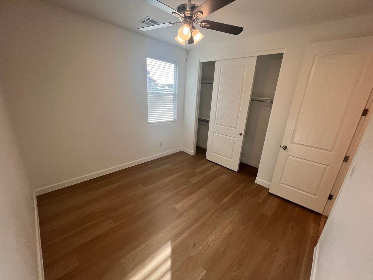 2880 N Riverdale Ln - Photo 5 of 17