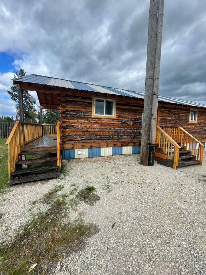 888 Westside Rd - Photo 2 of 11