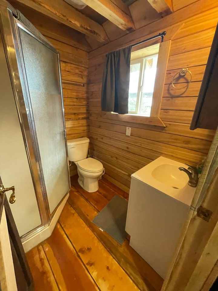 888 Westside Rd - Photo 7 of 11