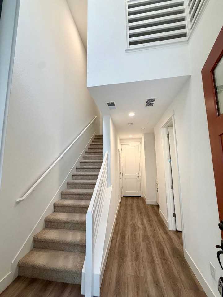 37316 Suncrest St - Photo 3 of 16