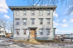 featured image of 154 Peirce St