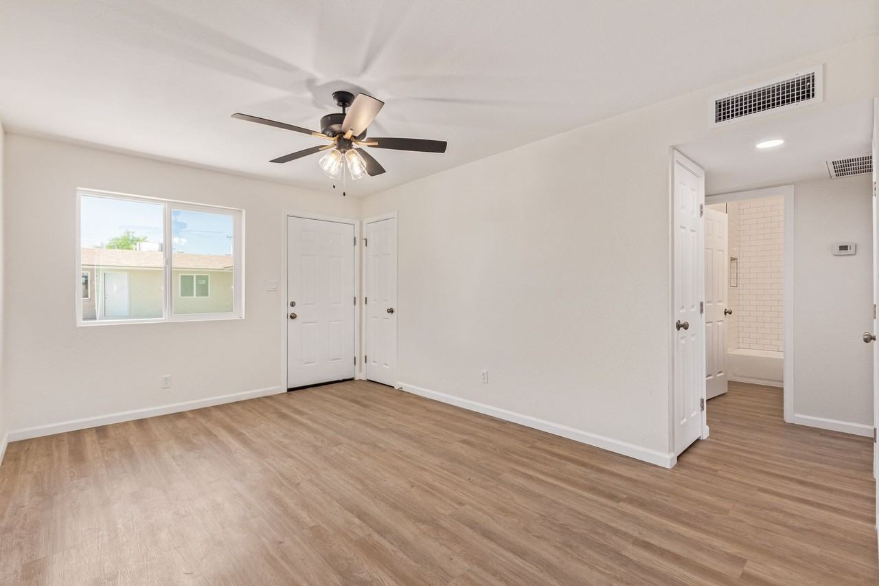 1444 E Broadway Rd - Photo 4 of 25
