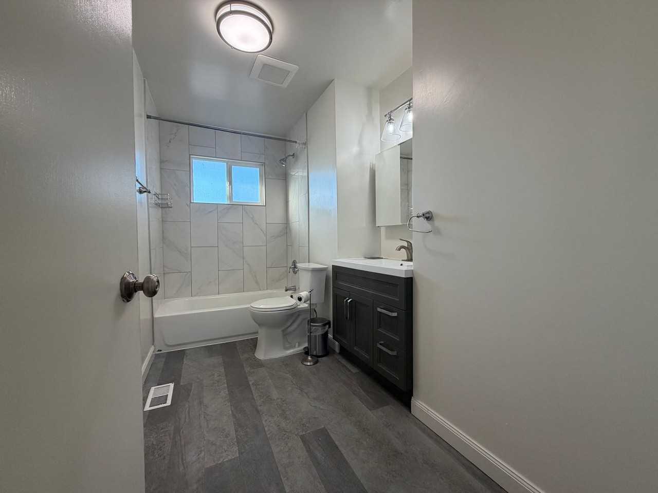 2006 Ernest Way - Photo 4 of 20