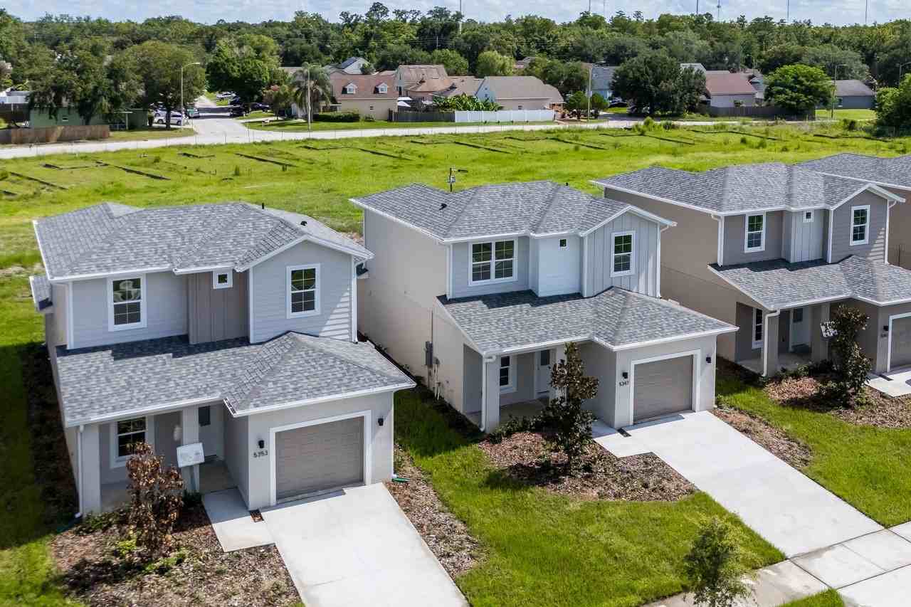 5365 Vista Lago Dr