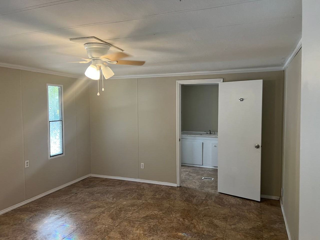 401 401 Griffin Road - Photo 5 of 15
