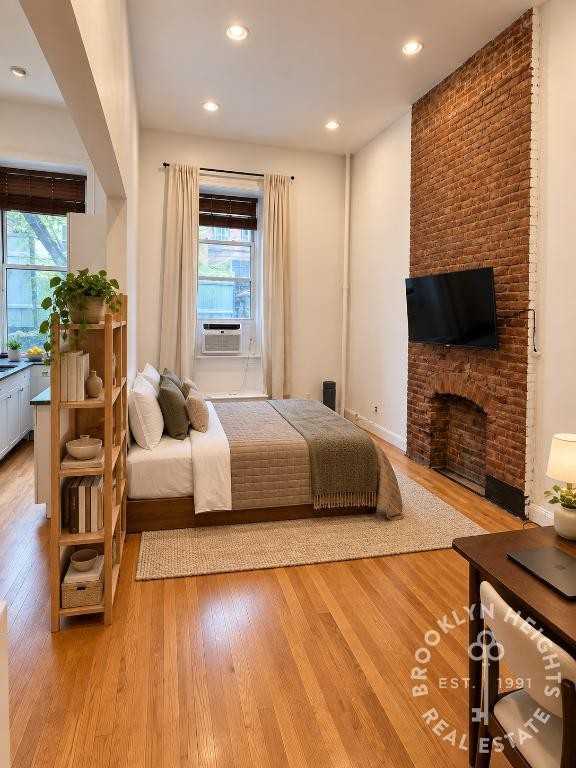 143 Montague St #2R
