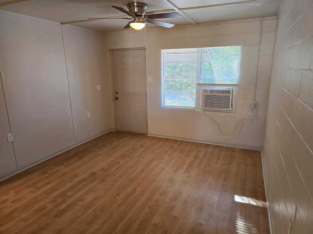 2624 16th Ave - Photo 5 of 6