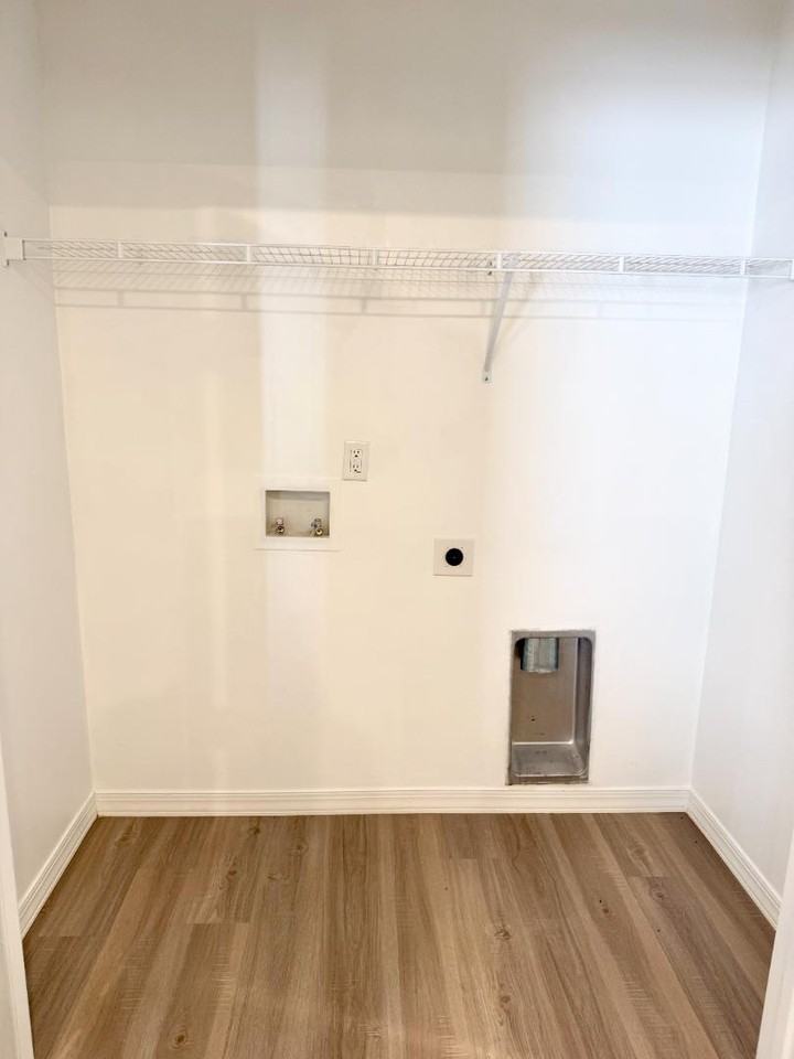 254 York St - Photo 4 of 11