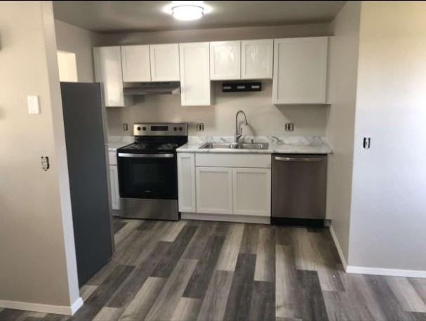 2342 W Glendale Ave - Photo 2 of 16