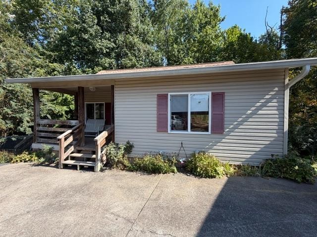 1594 Cheatham Dam Rd - Photo 2 of 20