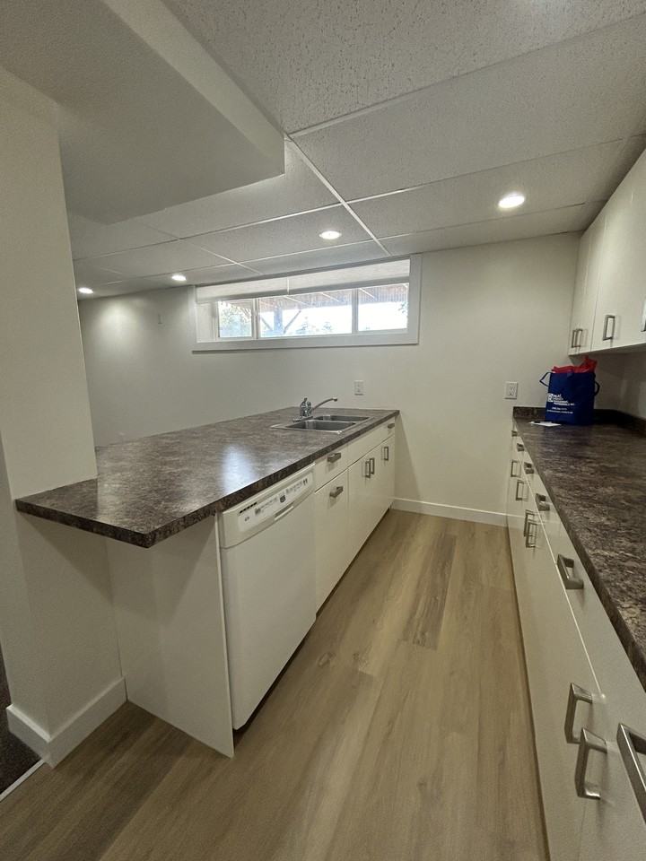 1534 Avenue G N - Photo 6 of 16
