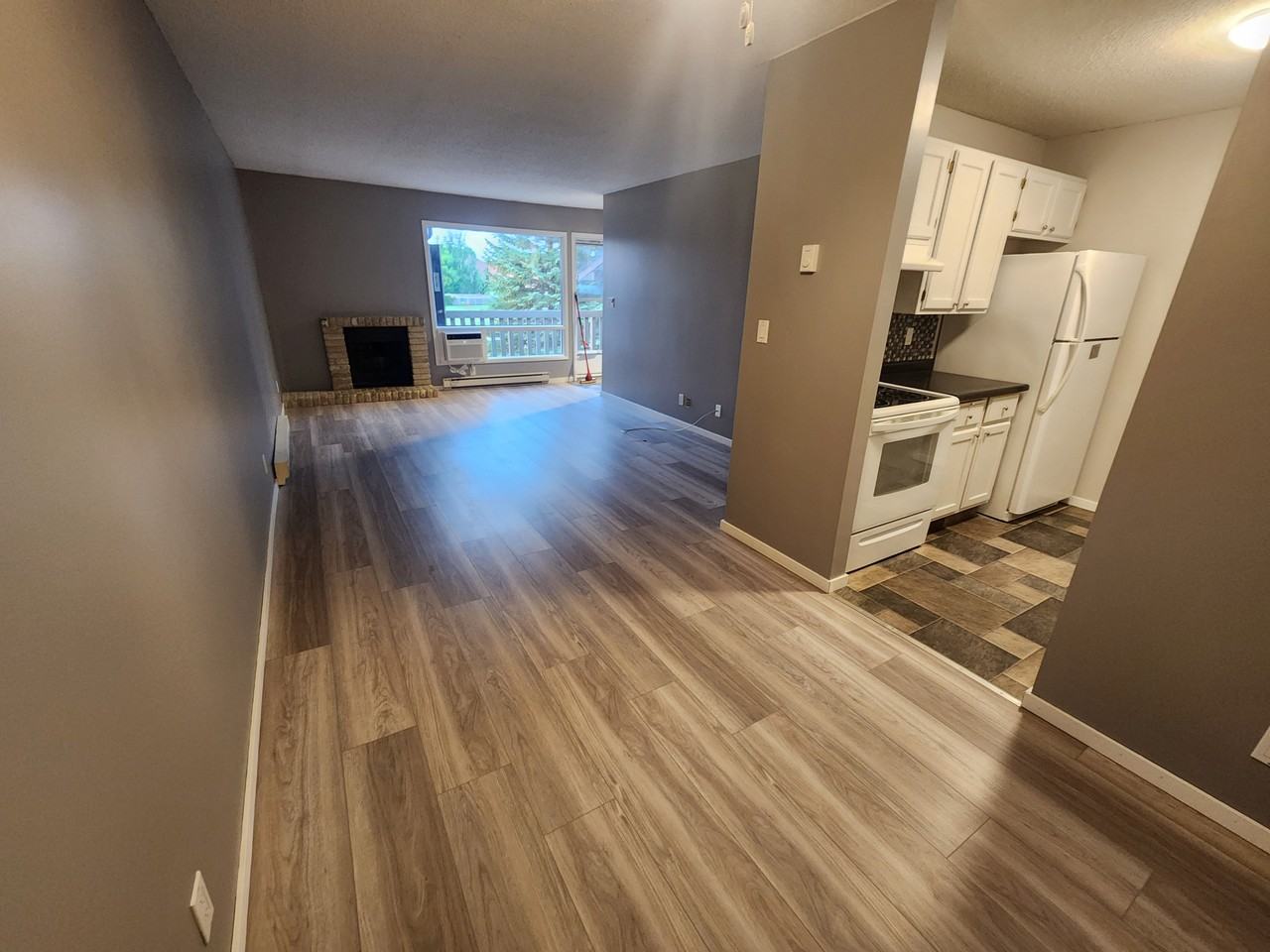 320 Carriage Rd - Photo 4 of 15