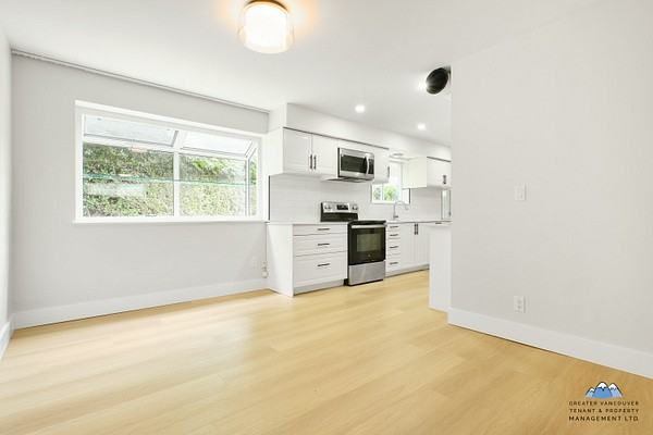 3089 Starlight Way - Photo 4 of 23