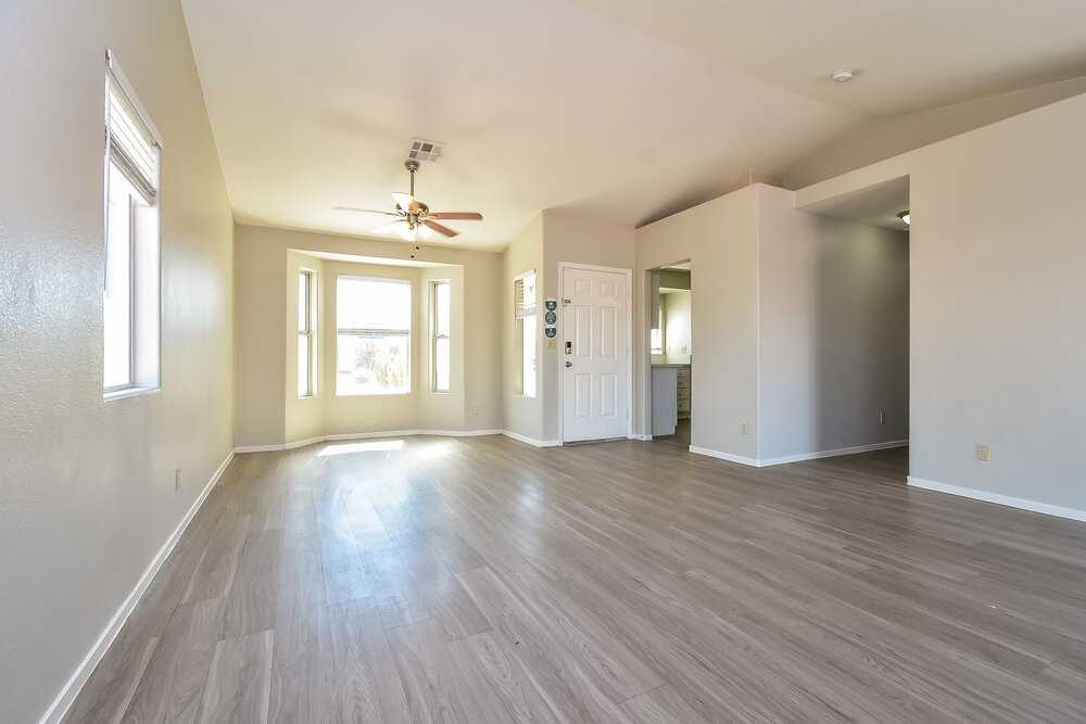 3927 Barker Way - Photo 6 of 16