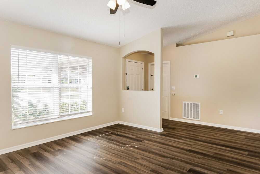 2970 Bedford St - Photo 5 of 16
