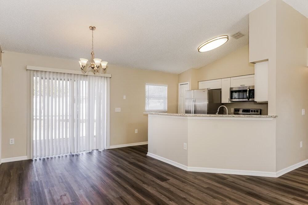 2970 Bedford St - Photo 6 of 16