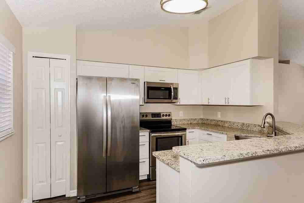 2970 Bedford St - Photo 7 of 16