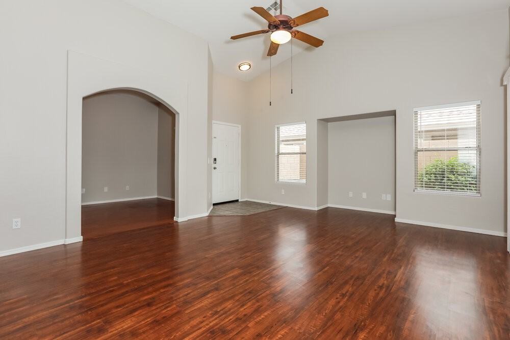 3801 S Joshua Tree Ln - Photo 3 of 16