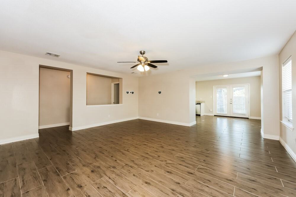 109 Heritage Dr - Photo 4 of 16