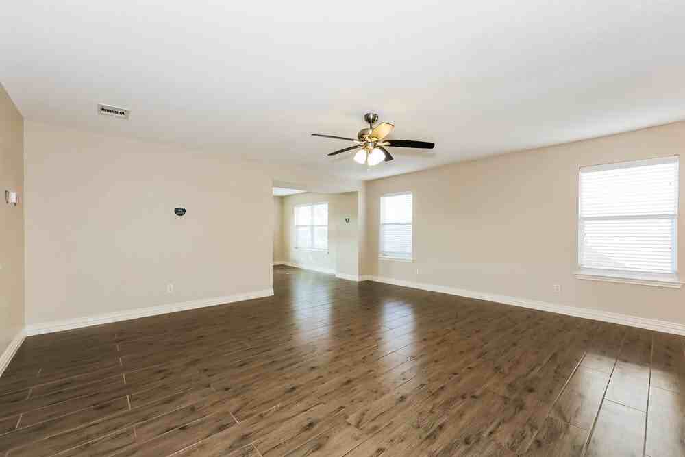 109 Heritage Dr - Photo 5 of 16