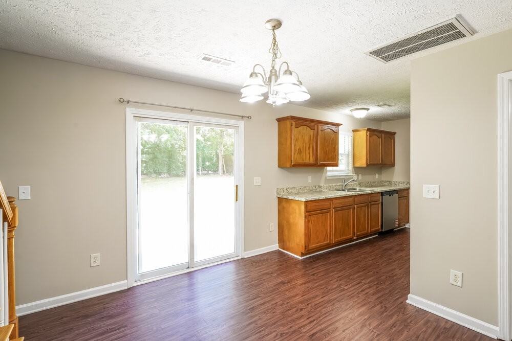 3525 Mount View Ridge Dr - Photo 6 of 17