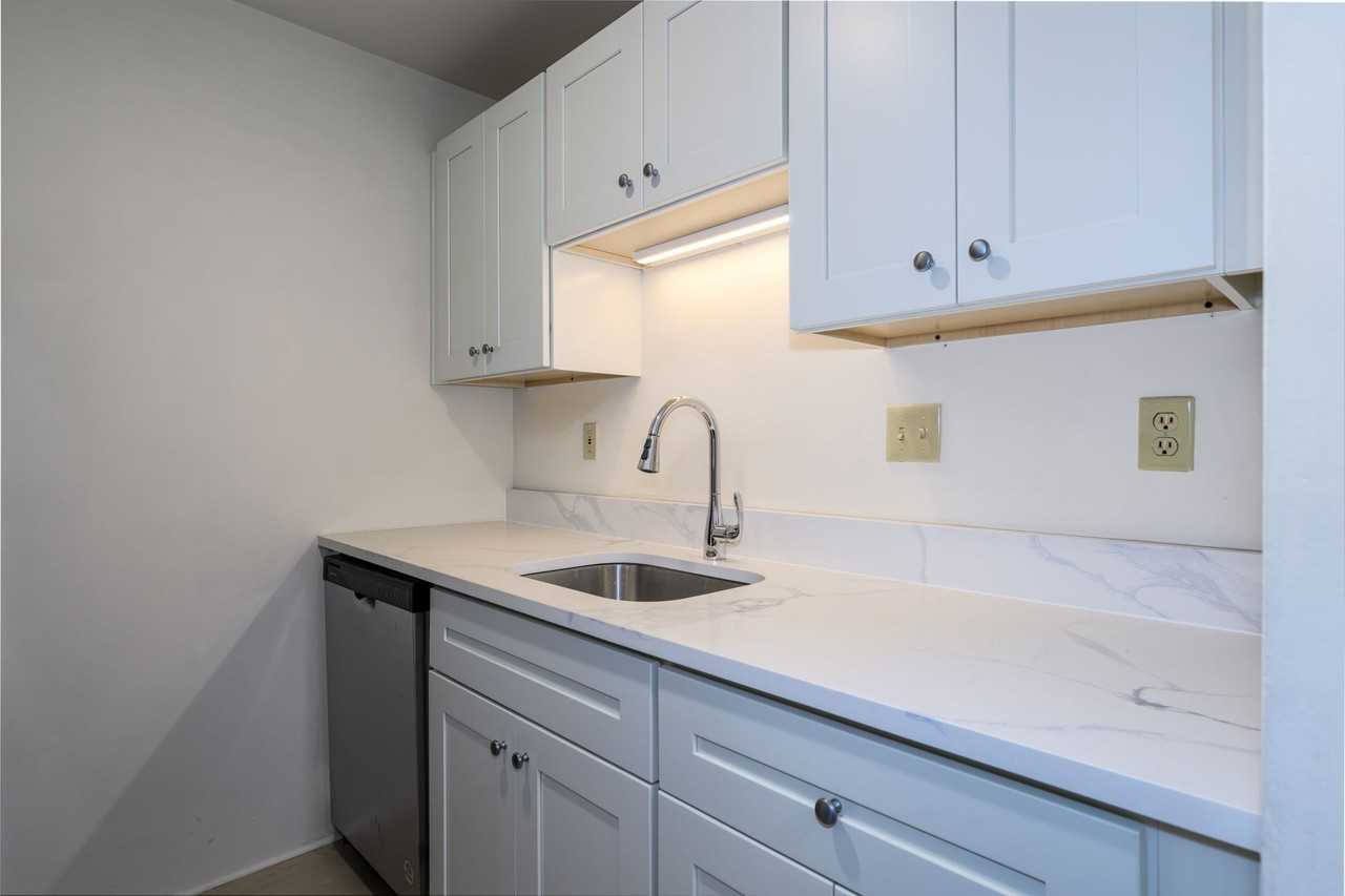 Southfield Apartments - Photo 2 of 31