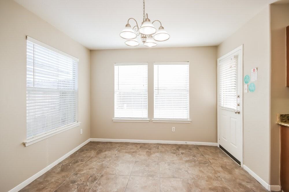 1402 Baychester Ln - Photo 7 of 17