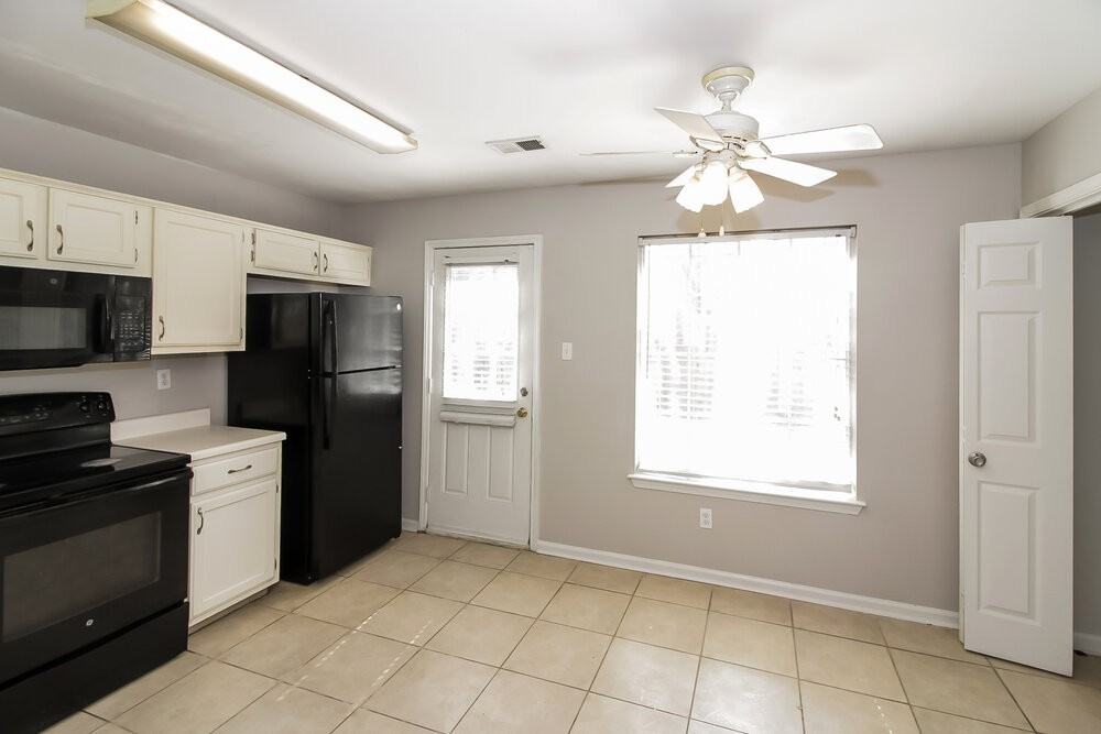 6991 Presmond Rd - Photo 7 of 16