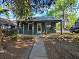 featured image of 2645 Pine St