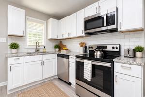 featured image of 700 Hampstead Pl